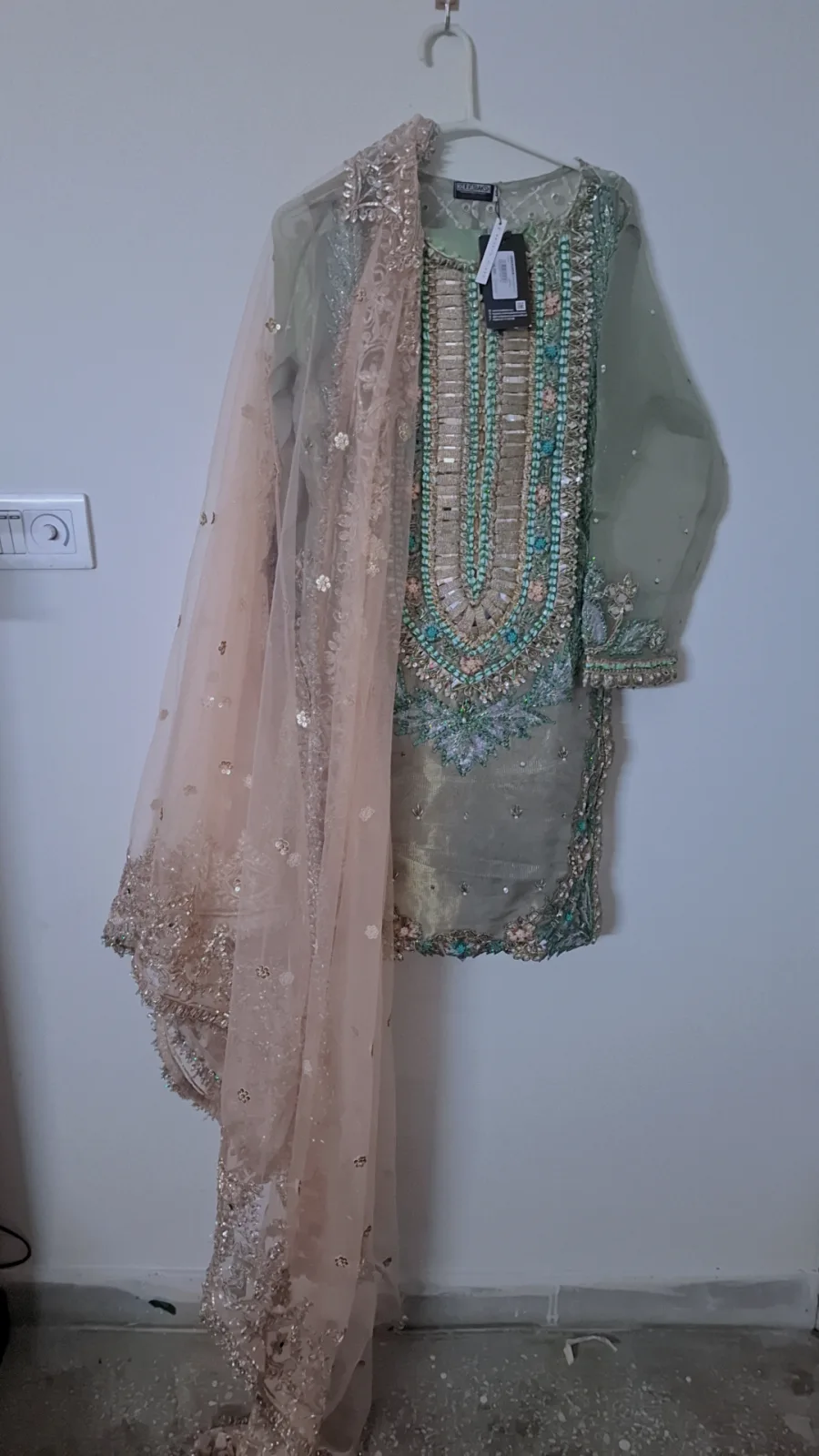 Three piece gharara shirr dupatta full fancy tagged and new