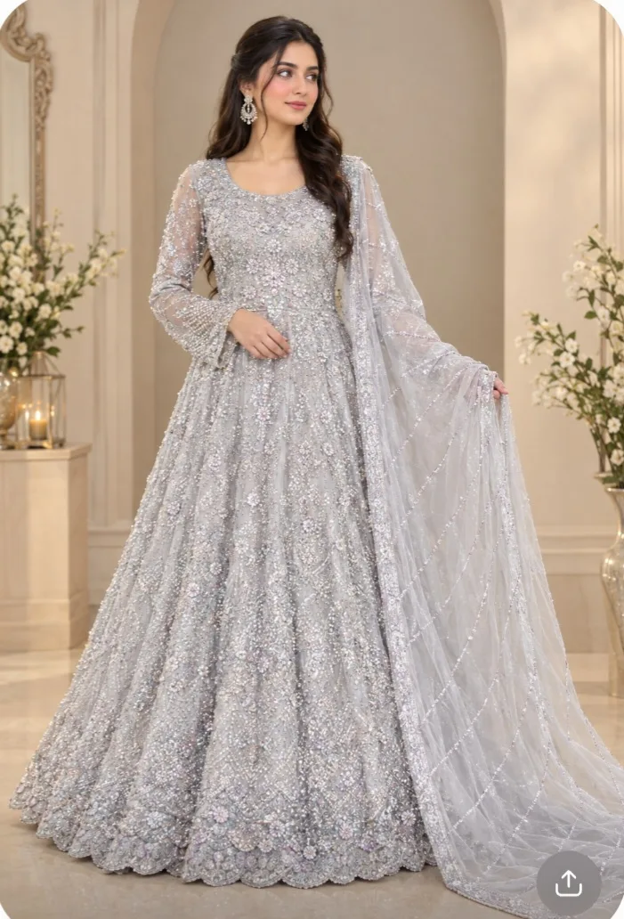 Gray colour full heavy maxi